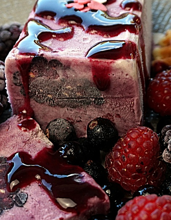 Brombeer-Granatapfel-Parfait