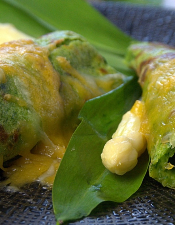 Bärlauch-Crêpes mit Spargel