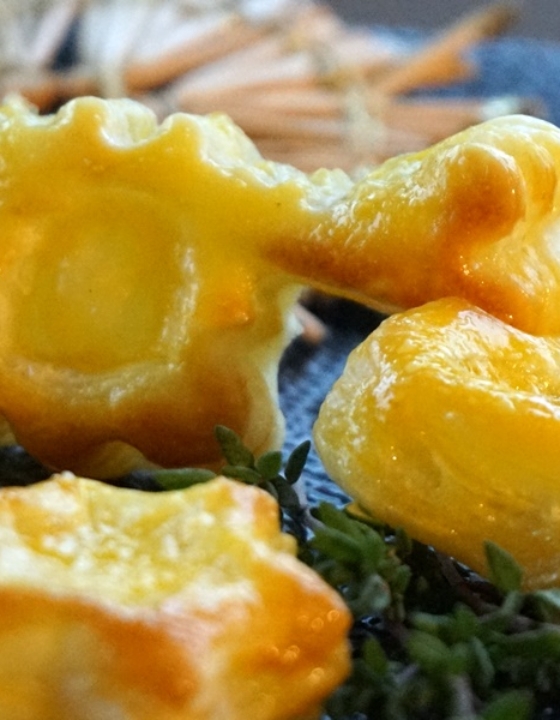 Goldene und herzhafte Knusperteig-Kekse