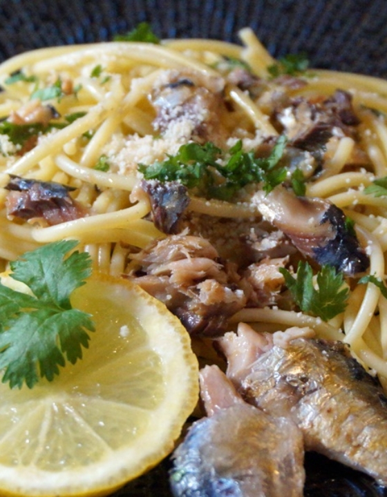 Sardellen-Pasta mit Zitrone