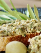 Zwiebeln mit Entenbrust-Spinat-Füllung